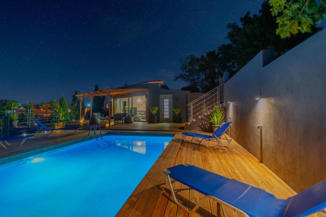 Private Pool Villa Ggki Skepasti Екстериор снимка